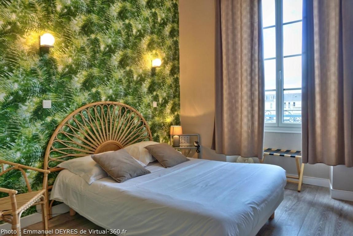 Queen Serenity Hotel Redon Esterno foto