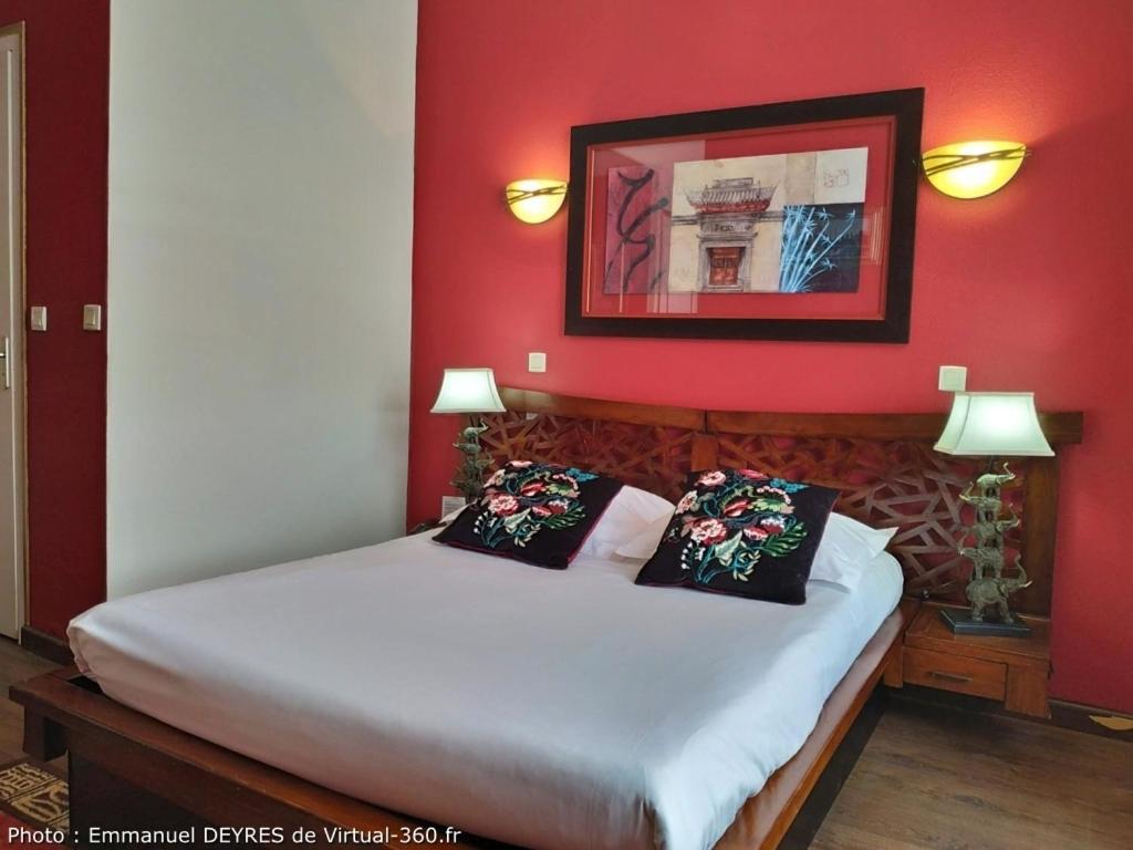 Queen Serenity Hotel Redon Esterno foto