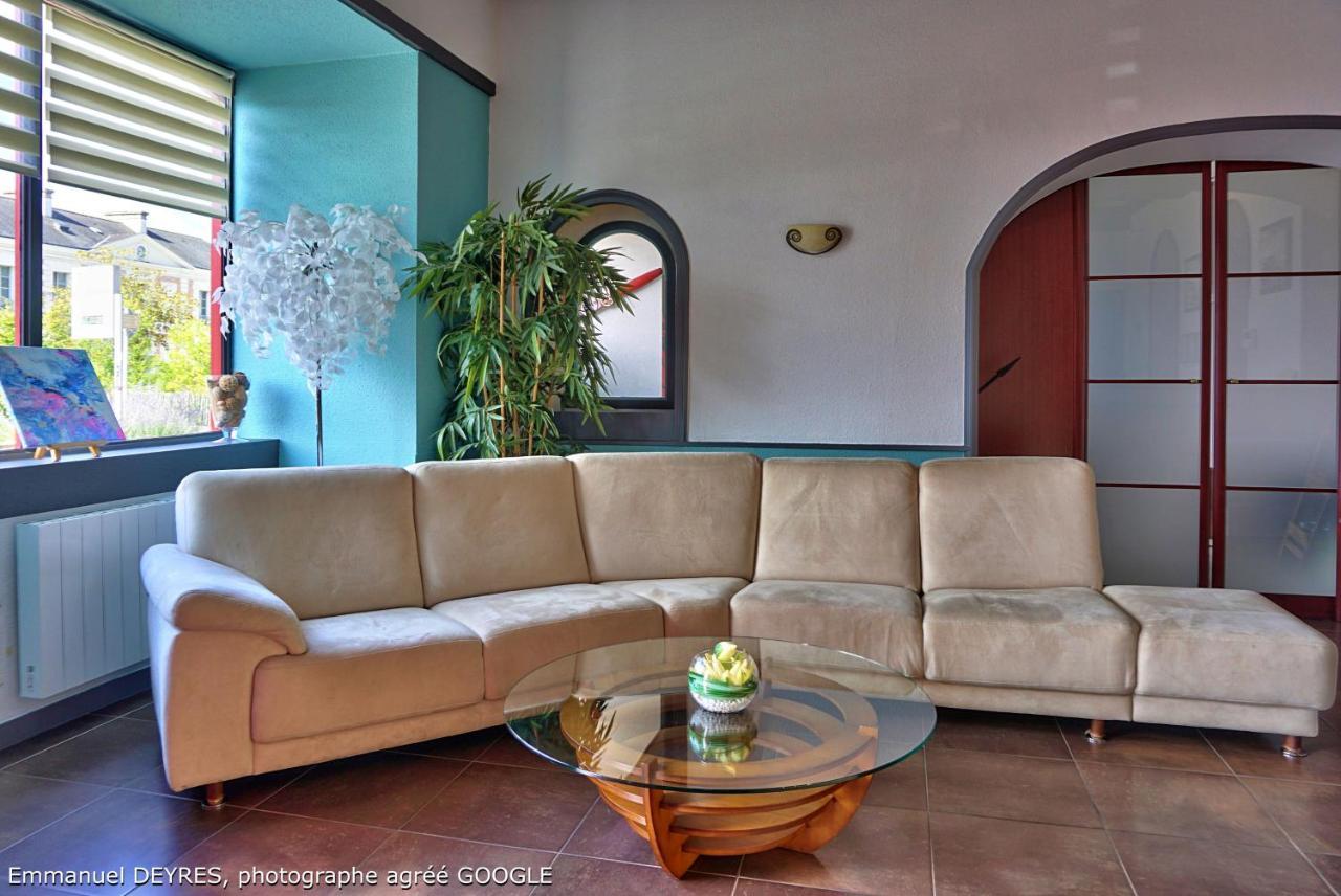Queen Serenity Hotel Redon Esterno foto